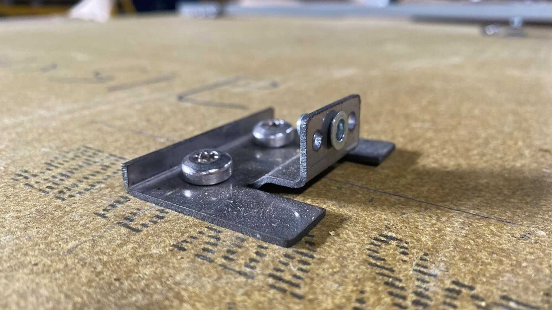 20212203 RW-RUS PHO 695